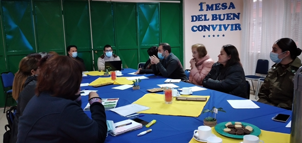 Facultad de Educación y Humanidades UBB participa en primera Mesa del Buen Convivir en Escuela José María Caro de Chillán