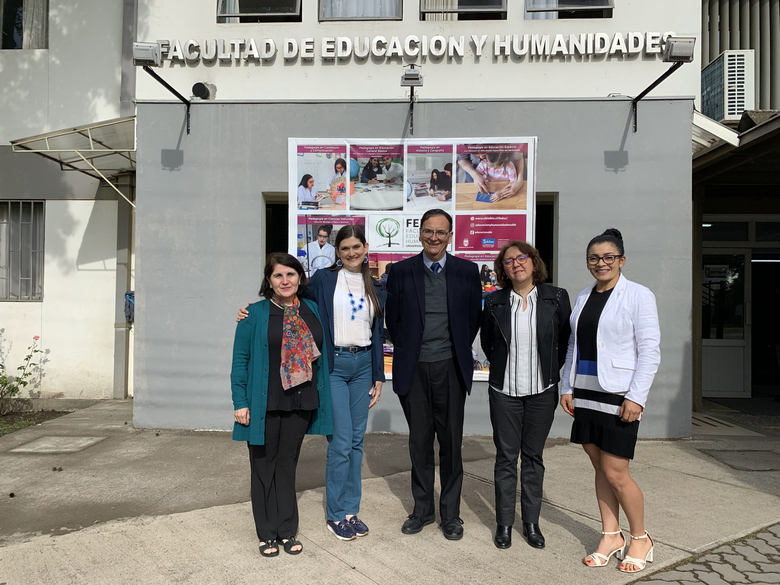 Decana de la Facultad recibe a académicos de universidades de Playa Ancha y de Colombia