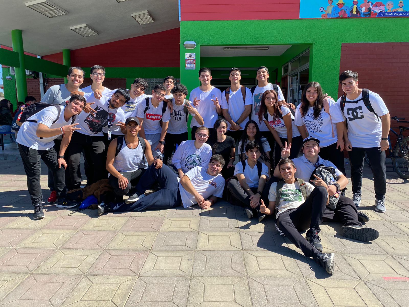 En el Día Mundial de la Actividad Física estudiantes de Pedagogía en Educación Física visitaron diferentes establecimientos educacionales de Ñuble