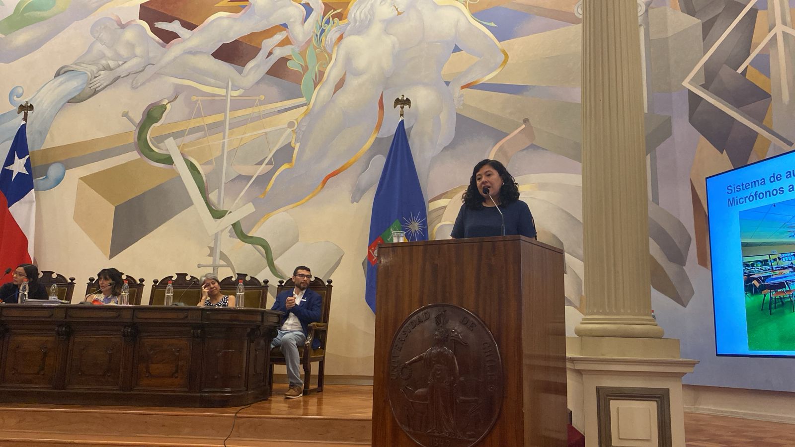 Dra. María Teresa Castañeda destaca experiencia de simulación de clases en Congreso Pedagógico de la U. de Chile
