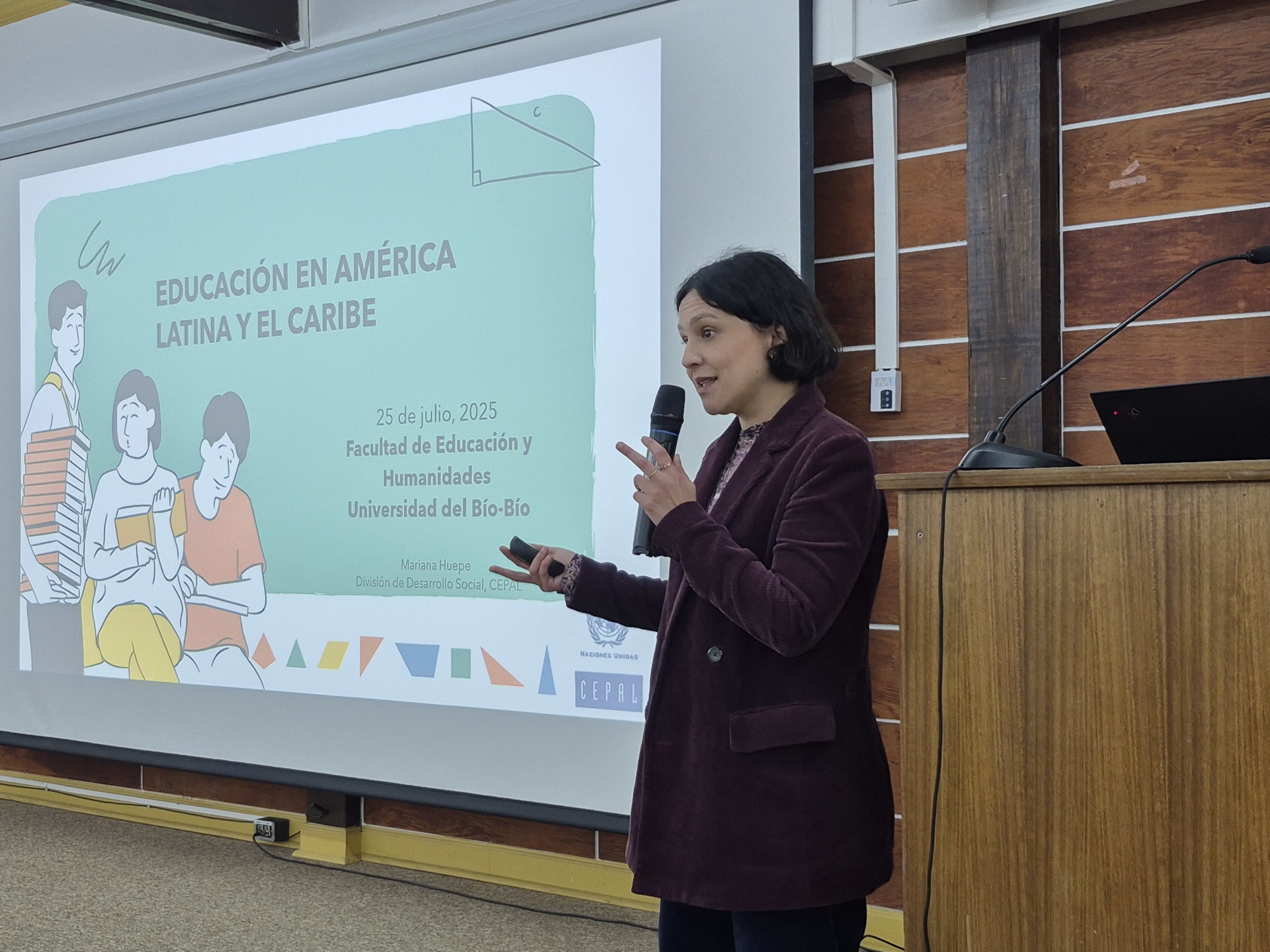 Experta de CEPAL, Dra. Mariana Huepe, reflexiona sobre sostenibilidad educativa en la FEDUH