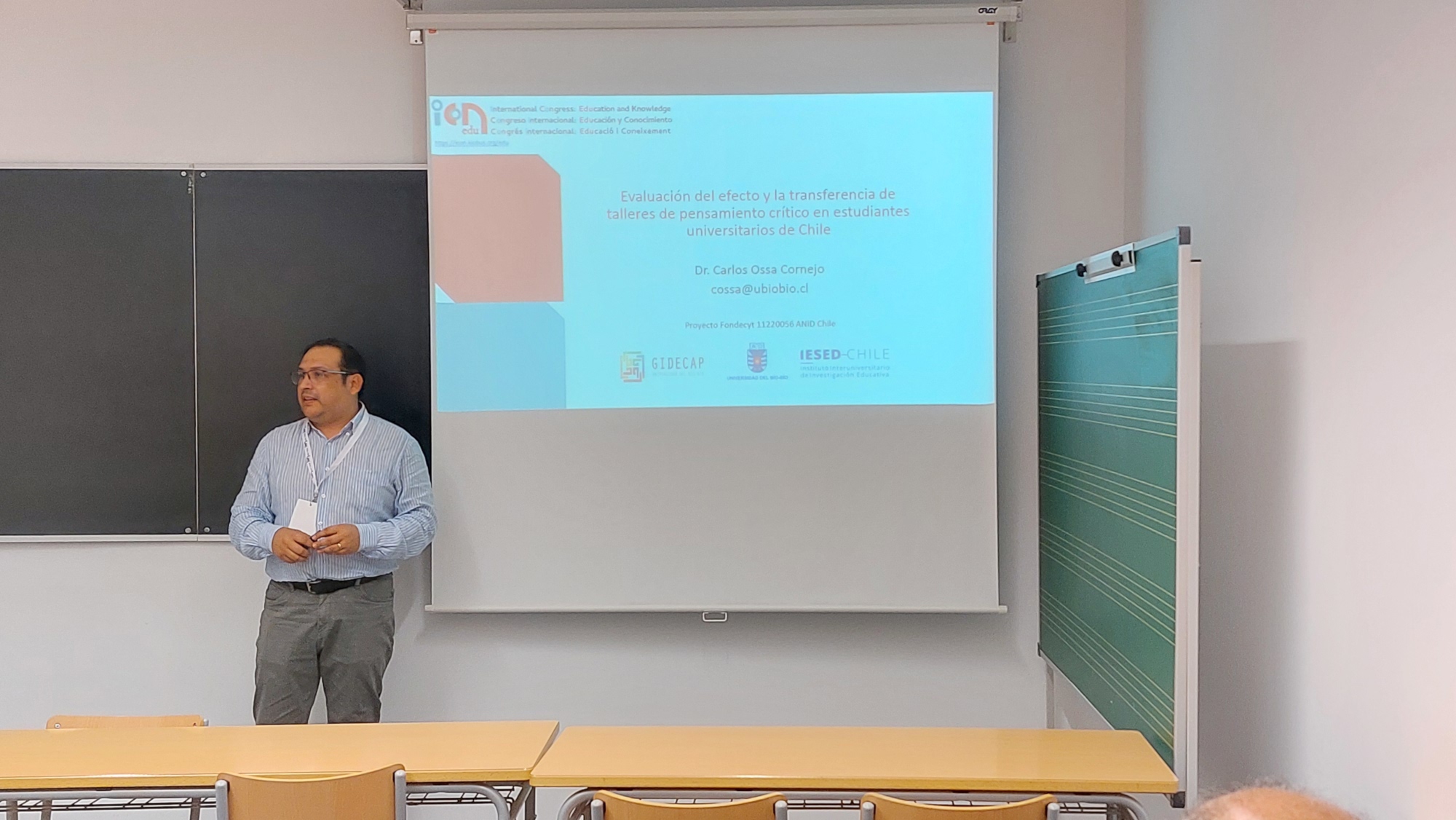 Dr. Carlos Ossa presentó estudio sobre pensamiento crítico en Congreso de Educación en España