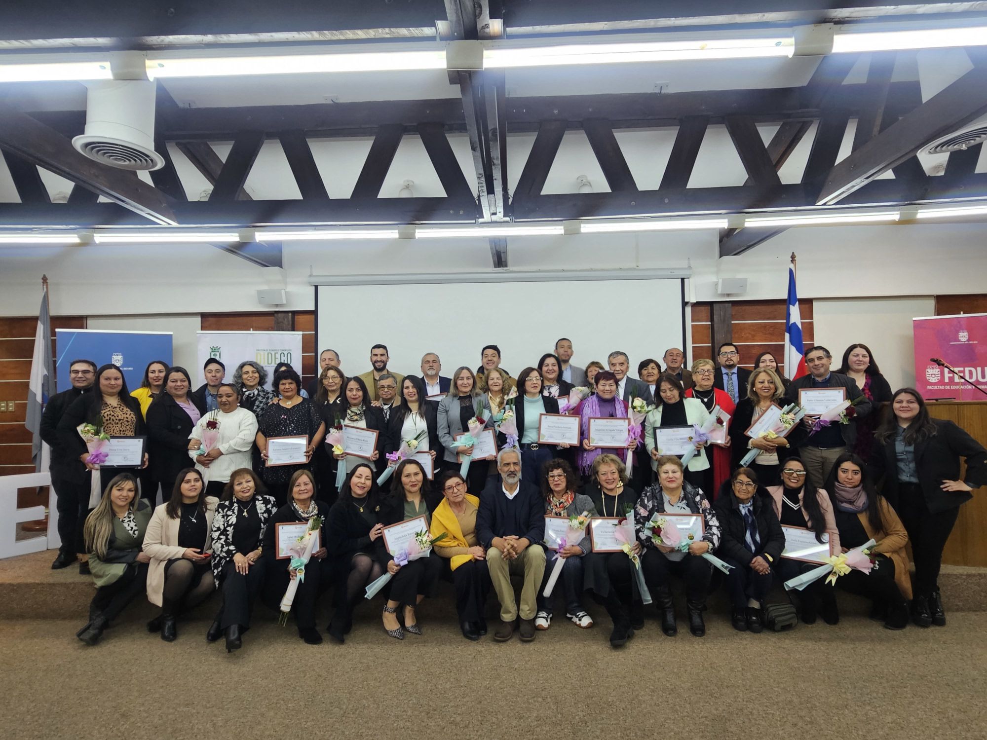 CIISETS UBB y Municipalidad de Quillón certifican a 35 dirigentes sociales en proyecto de fortalecimiento comunitario