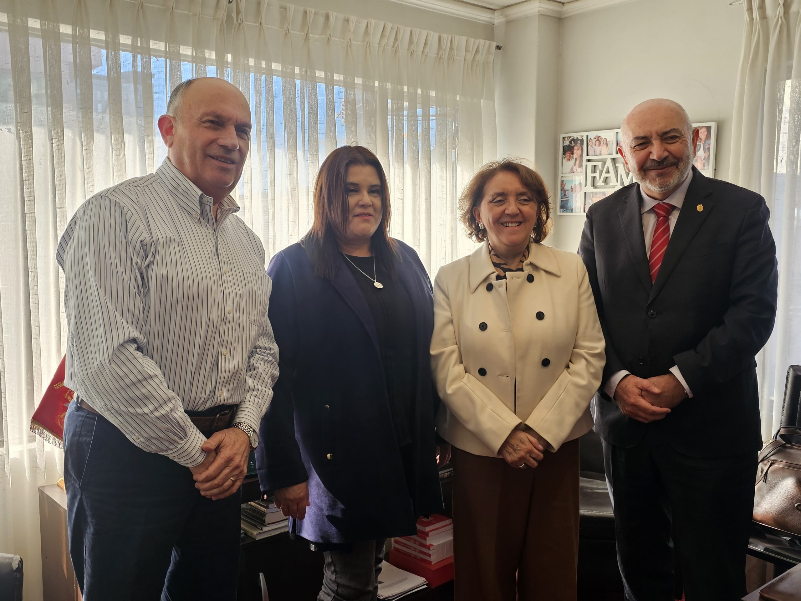 En reunión con diputado Bobadilla, Rector y directivas académicas abordaron proyecto sobre Pedagogías y temas institucionales