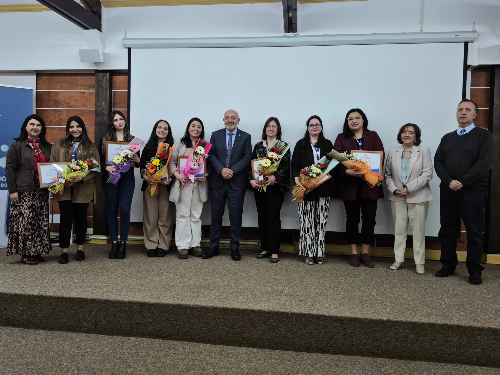 Facultad de Educación y Humanidades UBB homenajeó a profesoras en su día