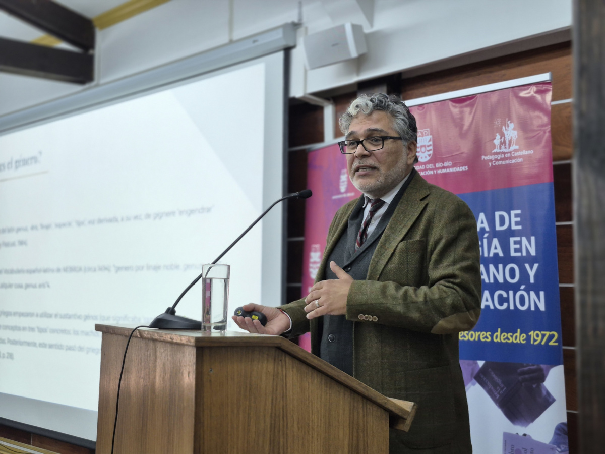 Director de la Academia Chilena de la Lengua inauguró Año Académico de Pedagogía en Castellano y Comunicación en la UBB