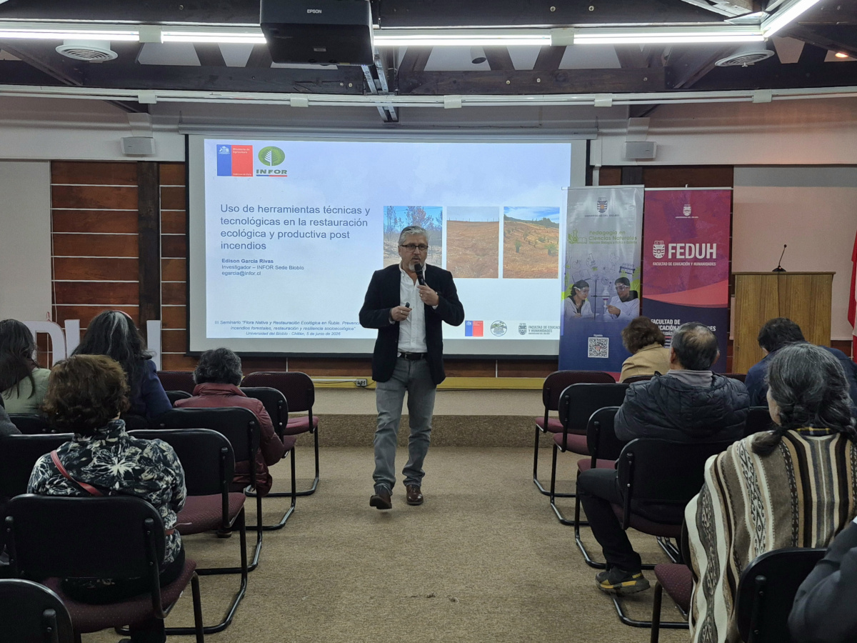 Escuela de Pedagogía en Ciencias Naturales UBB reúne a especialistas para abordar la restauración ecológica en Ñuble