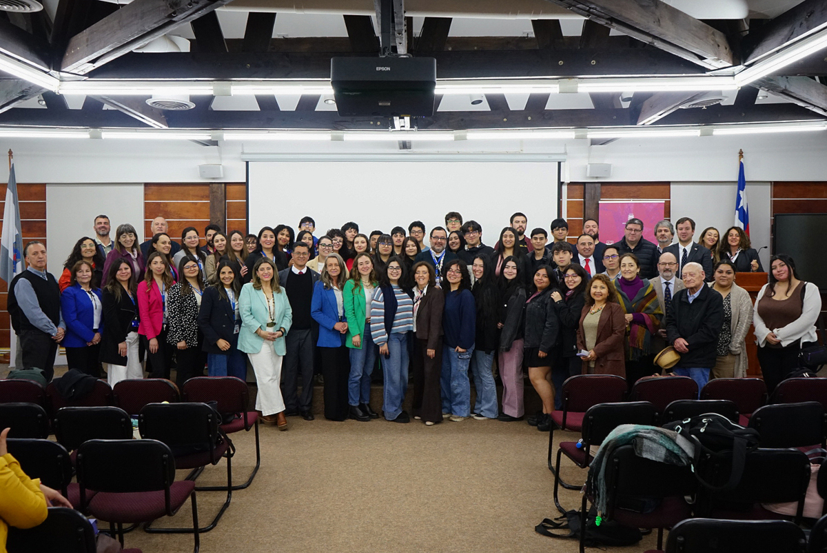 FEDUH UBB celebró el Día de la Profesora y del Profesor con reconocimiento a exdirectoras/es de Escuela