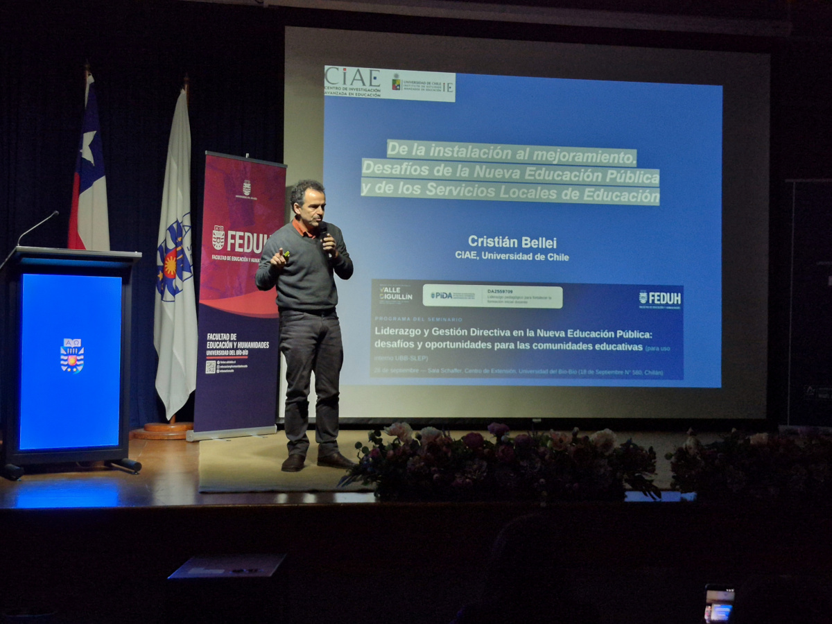 Liderazgo directivo y colaboración territorial marcaron seminario sobre la Nueva Educación Pública